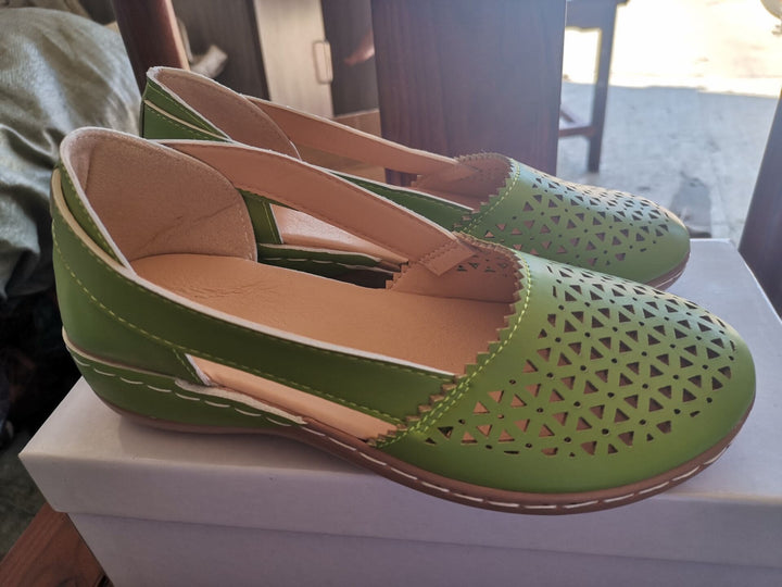 Women's Large Size Wedge Sandals in Green | Confetti Living