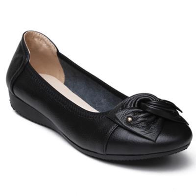 Women's Leather Flat-Heeled Shoes in Black | Confetti Living