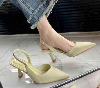 Women's Closed Toe Back Strap Shoes | Confetti Living