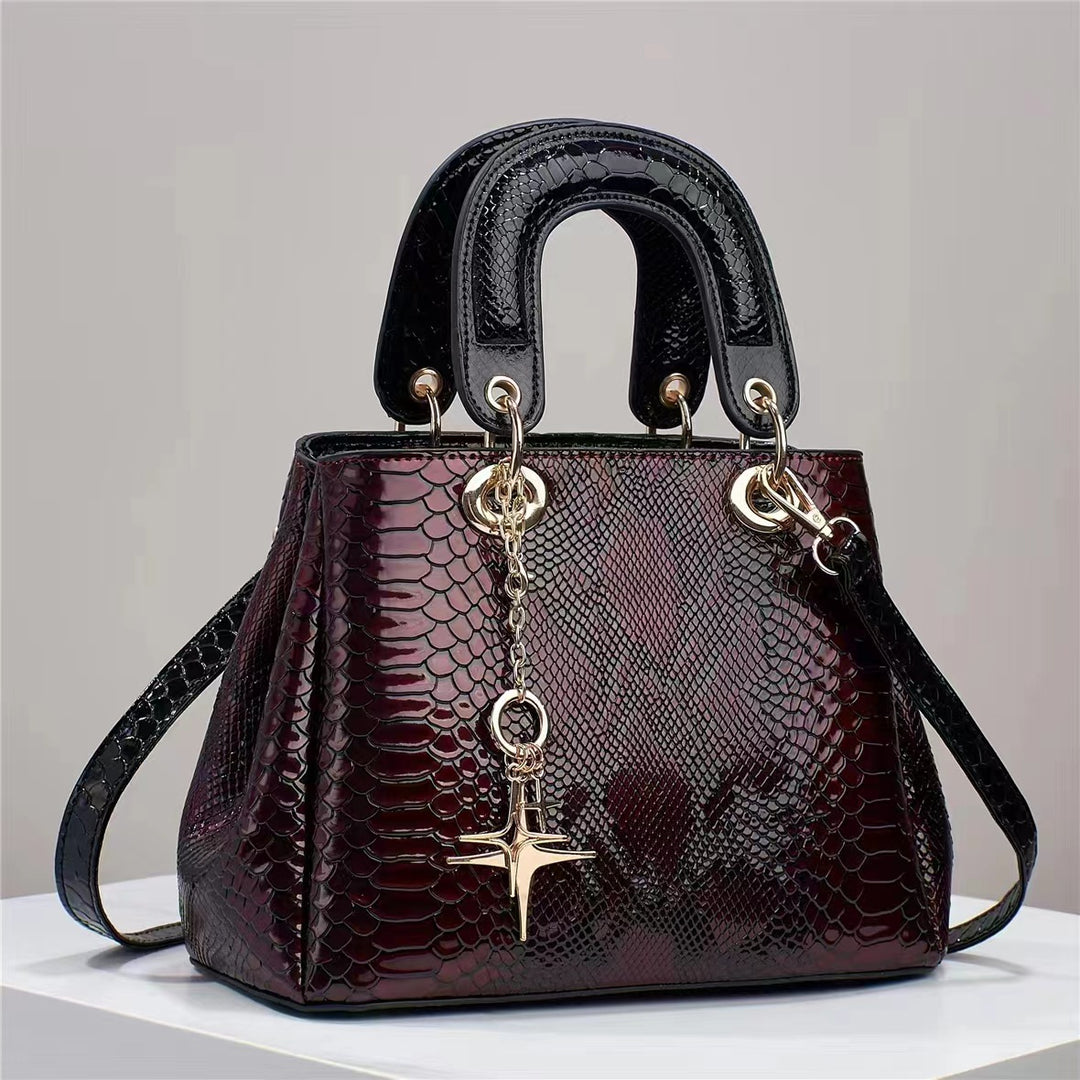 Women's Fashion Crocodile Pattern Shoulder Bag in Red | Confetti Living