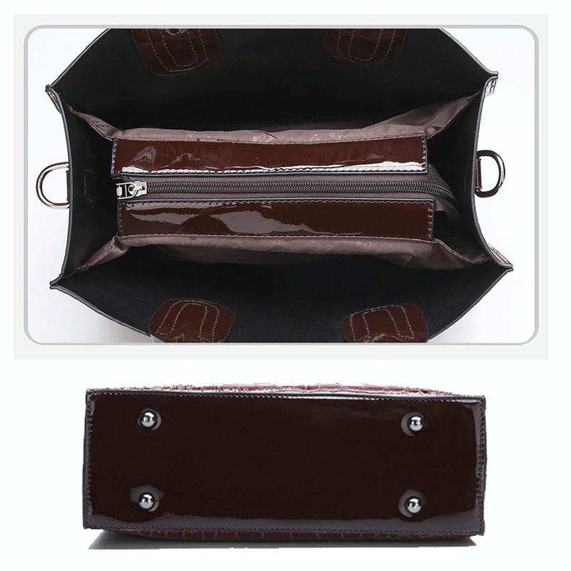 Women's Versatile Red Crocodile Pattern Shoulder Bag